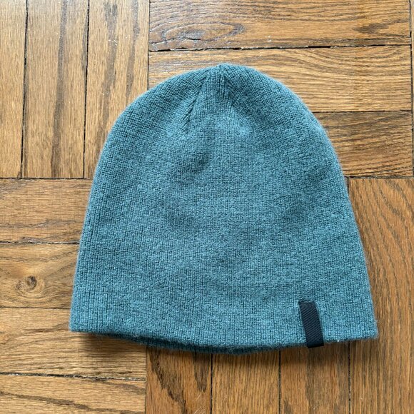 Bandit Running Merino Beanie - Picture 3 of 6